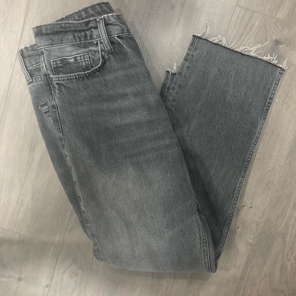 Zara Mom Jeans size US 8 cropped gray